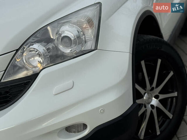 Белый Хонда СРВ, объемом двигателя 2.2 л и пробегом 177 тыс. км за 15500 $, фото 7 на Automoto.ua