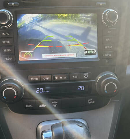 Белый Хонда СРВ, объемом двигателя 2 л и пробегом 128 тыс. км за 15000 $, фото 10 на Automoto.ua