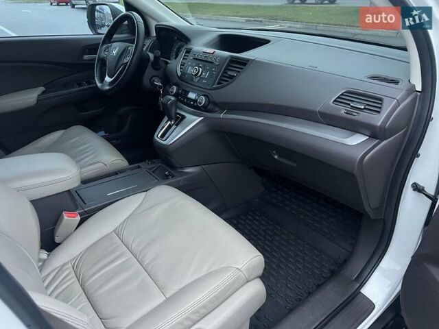 Белый Хонда СРВ, объемом двигателя 2.35 л и пробегом 113 тыс. км за 17200 $, фото 31 на Automoto.ua