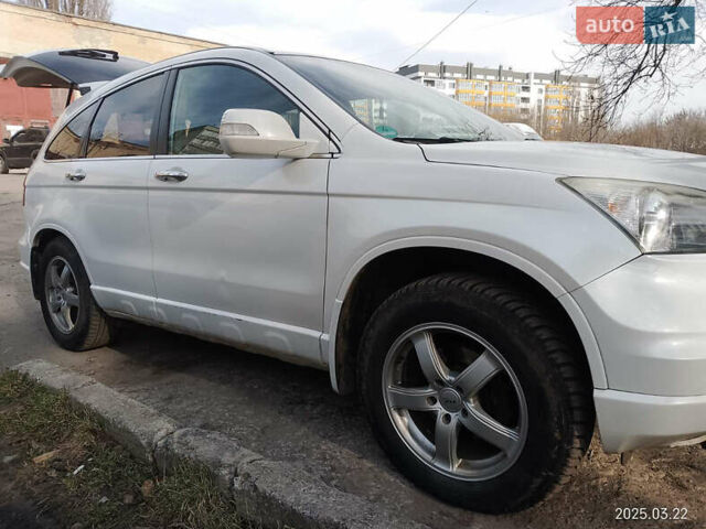 Белый Хонда СРВ, объемом двигателя 2.2 л и пробегом 228 тыс. км за 13300 $, фото 5 на Automoto.ua