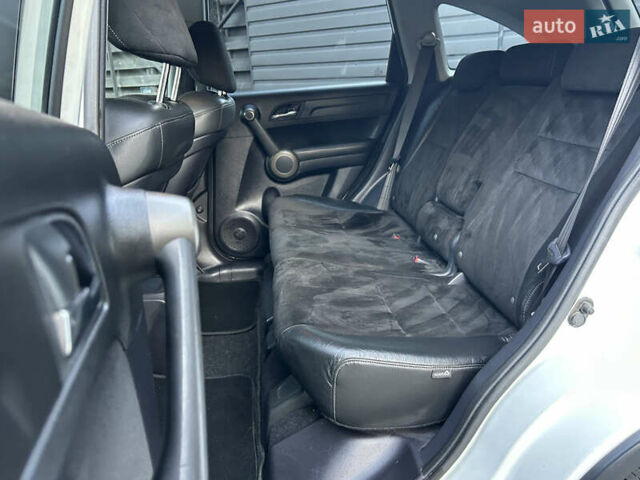 Белый Хонда СРВ, объемом двигателя 2 л и пробегом 280 тыс. км за 11999 $, фото 35 на Automoto.ua