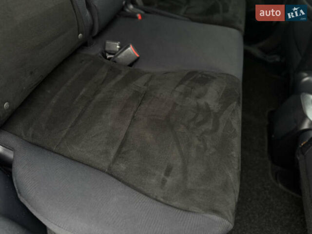 Белый Хонда СРВ, объемом двигателя 2.2 л и пробегом 177 тыс. км за 15500 $, фото 74 на Automoto.ua