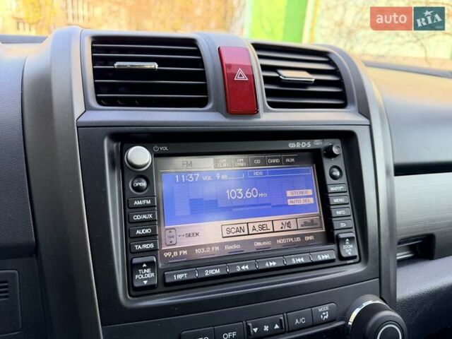 Белый Хонда СРВ, объемом двигателя 2.2 л и пробегом 195 тыс. км за 15800 $, фото 48 на Automoto.ua