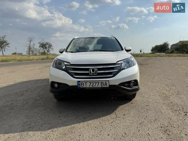 Белый Хонда СРВ, объемом двигателя 2.35 л и пробегом 182 тыс. км за 17000 $, фото 5 на Automoto.ua