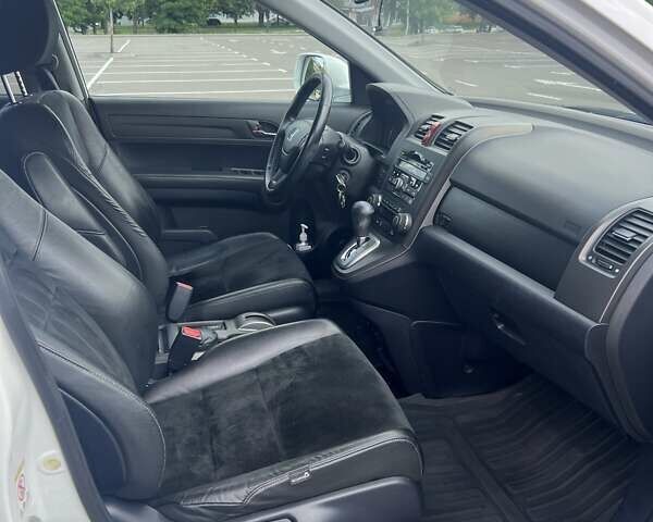 Белый Хонда СРВ, объемом двигателя 2 л и пробегом 171 тыс. км за 15000 $, фото 13 на Automoto.ua