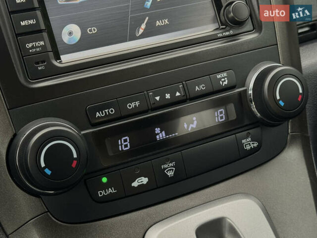 Белый Хонда СРВ, объемом двигателя 2.2 л и пробегом 177 тыс. км за 15500 $, фото 55 на Automoto.ua