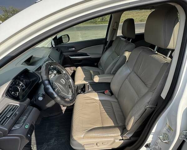 Белый Хонда СРВ, объемом двигателя 2.35 л и пробегом 182 тыс. км за 17000 $, фото 9 на Automoto.ua