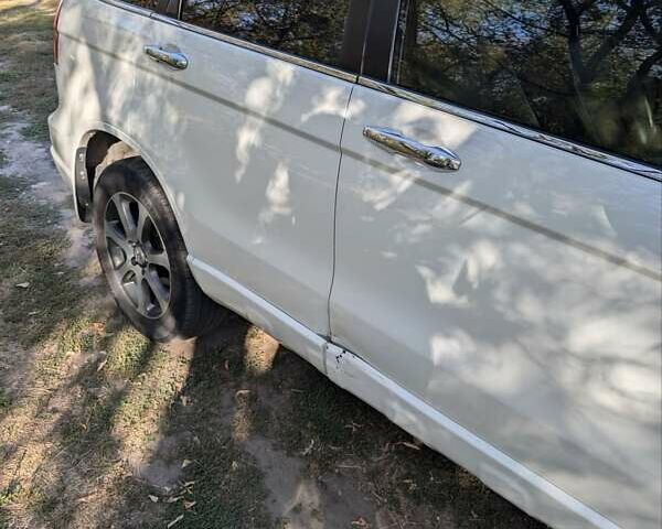 Белый Хонда СРВ, объемом двигателя 2 л и пробегом 124 тыс. км за 14499 $, фото 19 на Automoto.ua