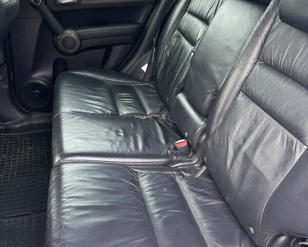 Белый Хонда СРВ, объемом двигателя 2.35 л и пробегом 220 тыс. км за 14000 $, фото 9 на Automoto.ua