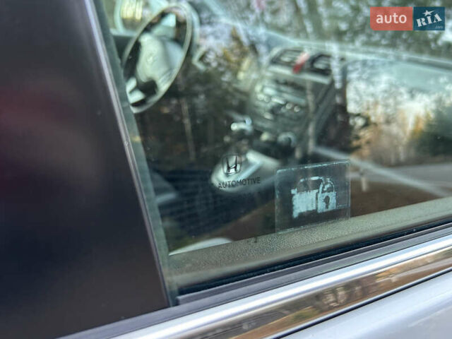 Белый Хонда СРВ, объемом двигателя 2 л и пробегом 280 тыс. км за 11999 $, фото 18 на Automoto.ua