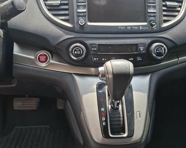Белый Хонда СРВ, объемом двигателя 2.2 л и пробегом 270 тыс. км за 16500 $, фото 8 на Automoto.ua