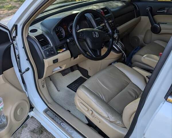 Белый Хонда СРВ, объемом двигателя 2 л и пробегом 124 тыс. км за 14499 $, фото 10 на Automoto.ua
