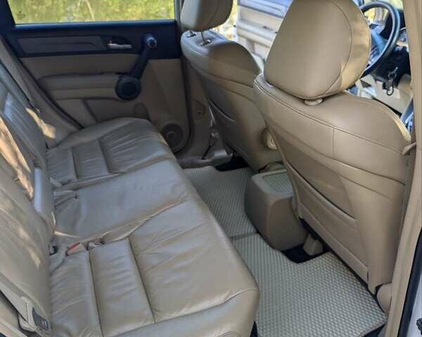 Белый Хонда СРВ, объемом двигателя 2 л и пробегом 124 тыс. км за 14499 $, фото 12 на Automoto.ua