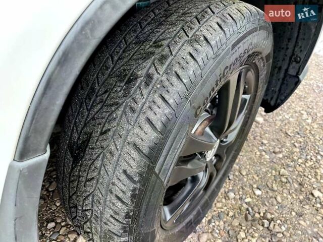 Белый Хонда СРВ, объемом двигателя 2.2 л и пробегом 212 тыс. км за 12500 $, фото 21 на Automoto.ua