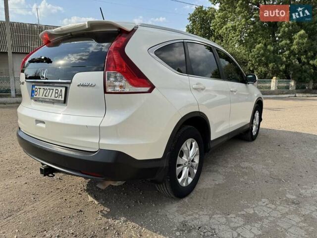 Белый Хонда СРВ, объемом двигателя 2.35 л и пробегом 182 тыс. км за 17000 $, фото 2 на Automoto.ua