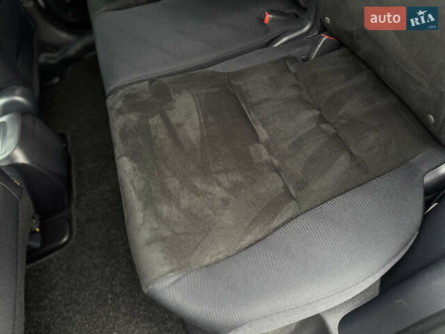 Белый Хонда СРВ, объемом двигателя 2.2 л и пробегом 177 тыс. км за 15500 $, фото 78 на Automoto.ua