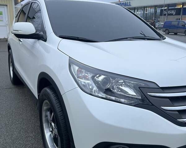 Белый Хонда СРВ, объемом двигателя 2.35 л и пробегом 113 тыс. км за 17200 $, фото 64 на Automoto.ua