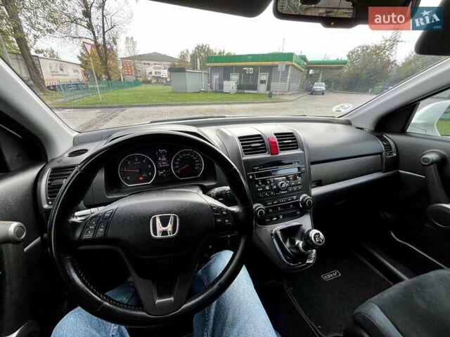 Белый Хонда СРВ, объемом двигателя 2.2 л и пробегом 212 тыс. км за 12500 $, фото 10 на Automoto.ua