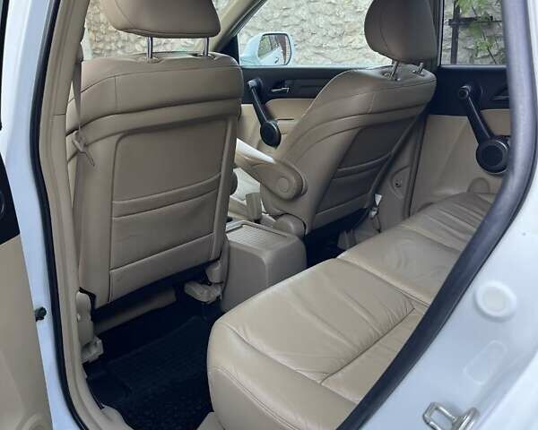 Белый Хонда СРВ, объемом двигателя 2.2 л и пробегом 222 тыс. км за 18600 $, фото 6 на Automoto.ua