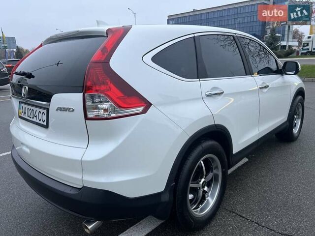Белый Хонда СРВ, объемом двигателя 2.35 л и пробегом 113 тыс. км за 17200 $, фото 11 на Automoto.ua