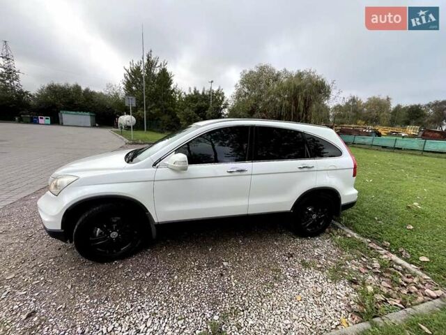 Белый Хонда СРВ, объемом двигателя 2.2 л и пробегом 212 тыс. км за 12500 $, фото 6 на Automoto.ua