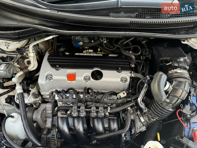 Белый Хонда СРВ, объемом двигателя 2.35 л и пробегом 167 тыс. км за 15500 $, фото 36 на Automoto.ua