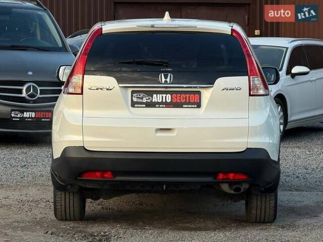 Белый Хонда СРВ, объемом двигателя 2.35 л и пробегом 175 тыс. км за 16500 $, фото 8 на Automoto.ua