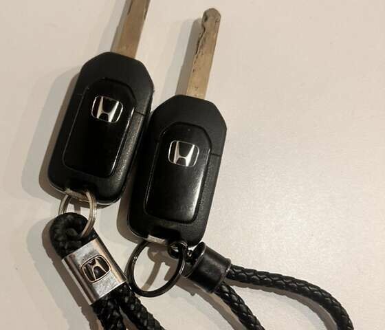 Белый Хонда СРВ, объемом двигателя 2.2 л и пробегом 152 тыс. км за 18750 $, фото 19 на Automoto.ua