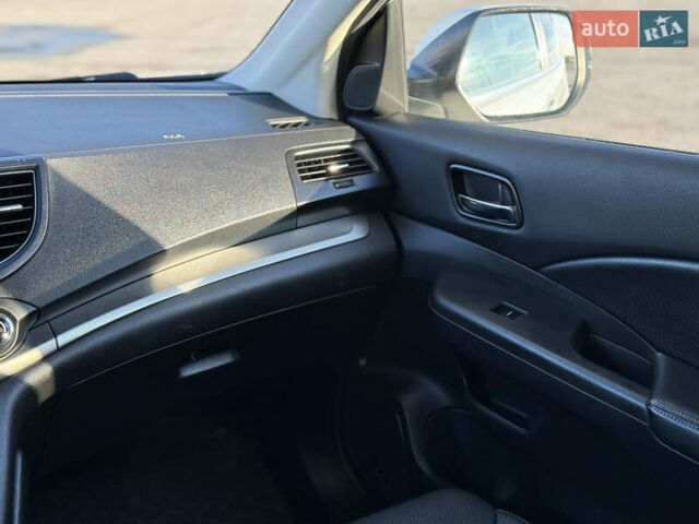 Белый Хонда СРВ, объемом двигателя 2.2 л и пробегом 254 тыс. км за 16950 $, фото 35 на Automoto.ua