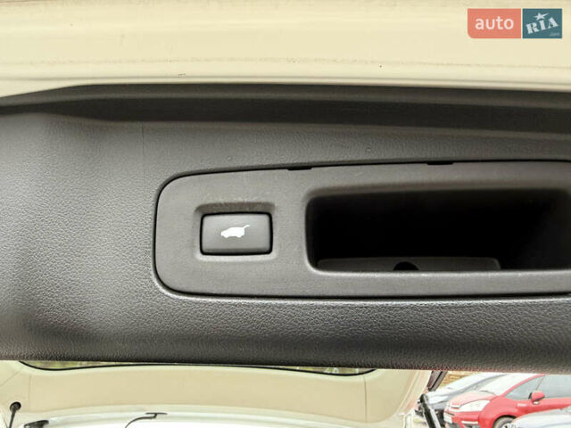 Белый Хонда СРВ, объемом двигателя 2.2 л и пробегом 110 тыс. км за 21950 $, фото 32 на Automoto.ua