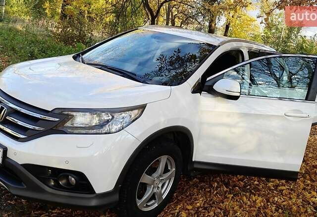 Белый Хонда СРВ, объемом двигателя 2.2 л и пробегом 260 тыс. км за 14700 $, фото 10 на Automoto.ua