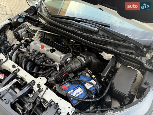 Белый Хонда СРВ, объемом двигателя 2.35 л и пробегом 167 тыс. км за 15500 $, фото 34 на Automoto.ua