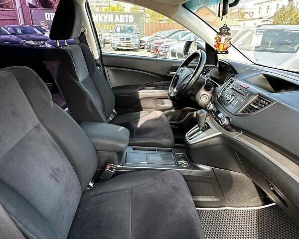 Белый Хонда СРВ, объемом двигателя 2.35 л и пробегом 175 тыс. км за 16500 $, фото 17 на Automoto.ua