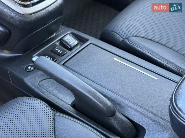 Белый Хонда СРВ, объемом двигателя 2.2 л и пробегом 254 тыс. км за 16950 $, фото 28 на Automoto.ua