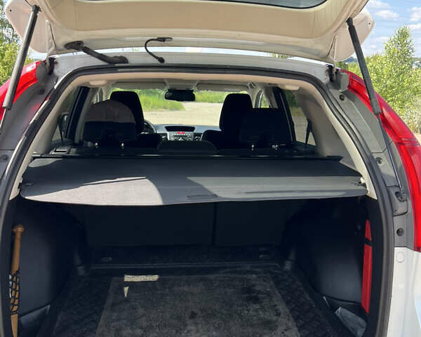 Белый Хонда СРВ, объемом двигателя 2.2 л и пробегом 210 тыс. км за 15999 $, фото 15 на Automoto.ua