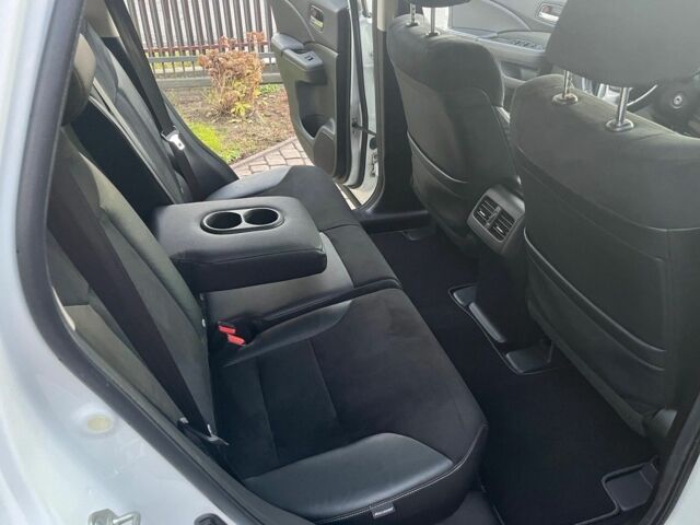 Белый Хонда СРВ, объемом двигателя 2 л и пробегом 121 тыс. км за 7500 $, фото 23 на Automoto.ua