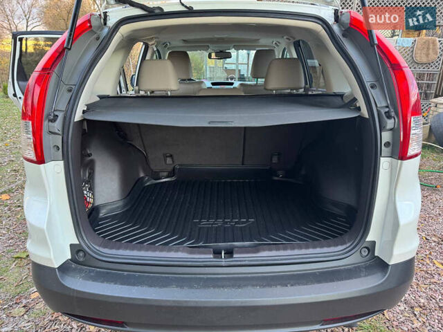 Білий Хонда СРВ, об'ємом двигуна 2.35 л та пробігом 86 тис. км за 17000 $, фото 12 на Automoto.ua