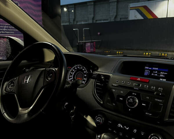 Белый Хонда СРВ, объемом двигателя 2.2 л и пробегом 208 тыс. км за 17200 $, фото 13 на Automoto.ua