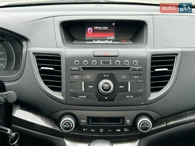 Білий Хонда СРВ, об'ємом двигуна 2.35 л та пробігом 179 тис. км за 16900 $, фото 26 на Automoto.ua