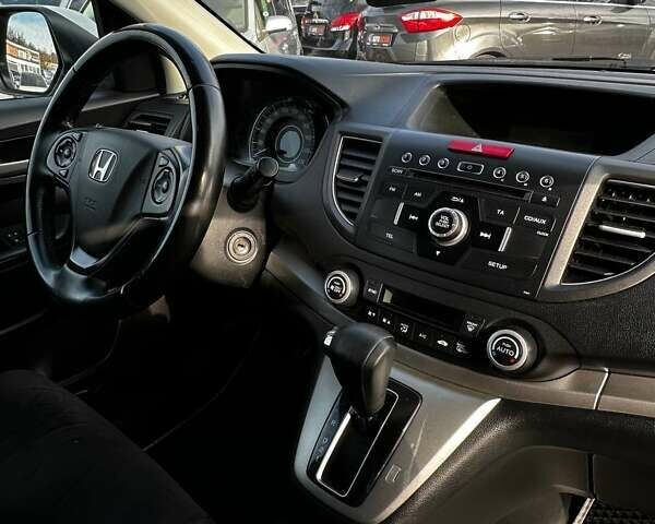 Белый Хонда СРВ, объемом двигателя 2.35 л и пробегом 175 тыс. км за 16500 $, фото 20 на Automoto.ua