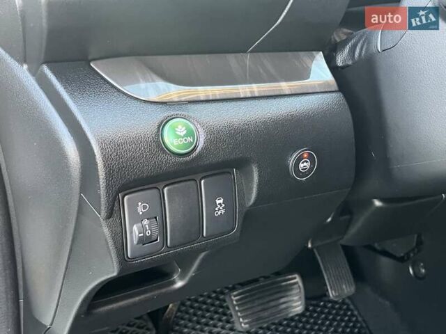 Білий Хонда СРВ, об'ємом двигуна 2.35 л та пробігом 178 тис. км за 16900 $, фото 27 на Automoto.ua
