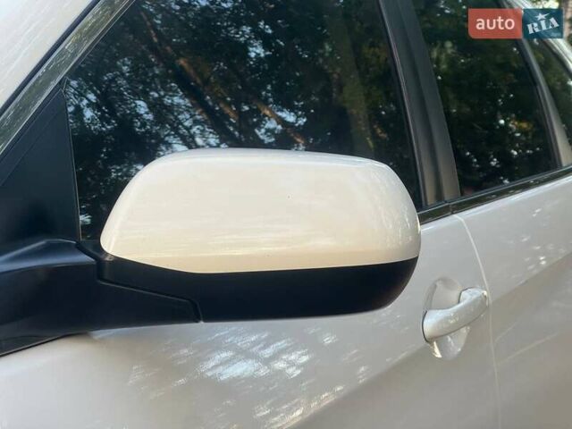 Белый Хонда СРВ, объемом двигателя 2.4 л и пробегом 169 тыс. км за 13980 $, фото 6 на Automoto.ua