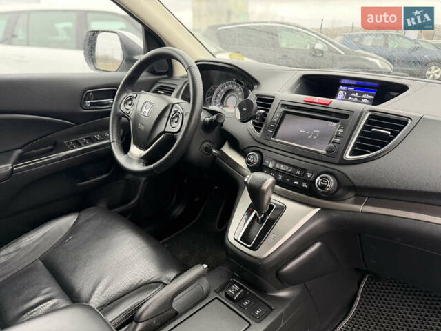 Белый Хонда СРВ, объемом двигателя 2.2 л и пробегом 229 тыс. км за 17850 $, фото 12 на Automoto.ua