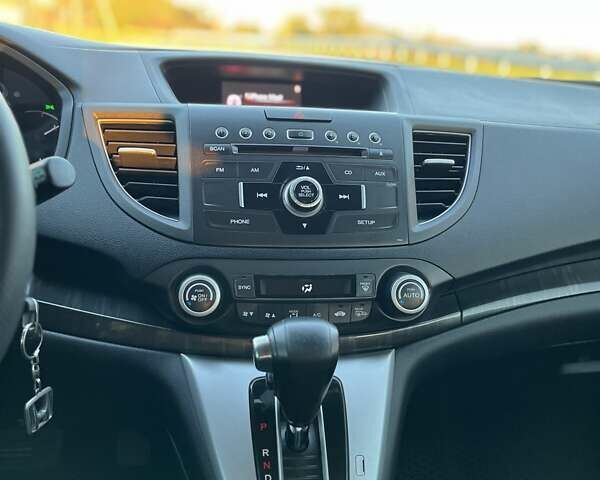 Білий Хонда СРВ, об'ємом двигуна 2.35 л та пробігом 178 тис. км за 16900 $, фото 30 на Automoto.ua
