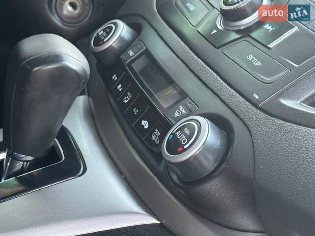 Белый Хонда СРВ, объемом двигателя 2.4 л и пробегом 169 тыс. км за 13980 $, фото 41 на Automoto.ua