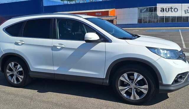 Белый Хонда СРВ, объемом двигателя 2.2 л и пробегом 238 тыс. км за 16500 $, фото 13 на Automoto.ua