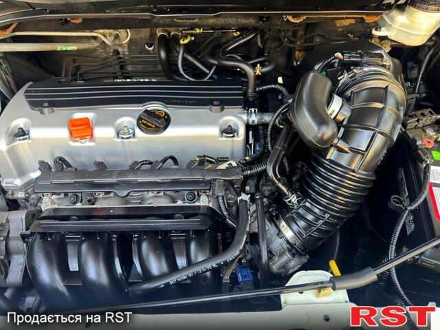 Белый Хонда СРВ, объемом двигателя 2.4 л и пробегом 150 тыс. км за 13980 $, фото 8 на Automoto.ua