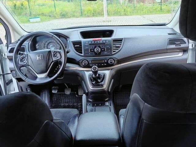 Білий Хонда СРВ, об'ємом двигуна 2.2 л та пробігом 250 тис. км за 14500 $, фото 16 на Automoto.ua