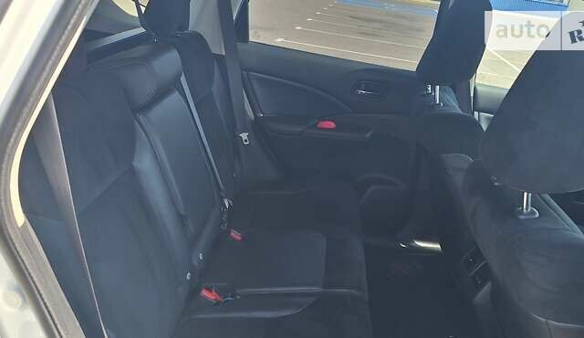 Белый Хонда СРВ, объемом двигателя 2.2 л и пробегом 238 тыс. км за 16500 $, фото 10 на Automoto.ua