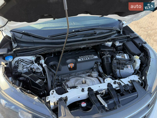 Белый Хонда СРВ, объемом двигателя 2.2 л и пробегом 254 тыс. км за 16950 $, фото 43 на Automoto.ua